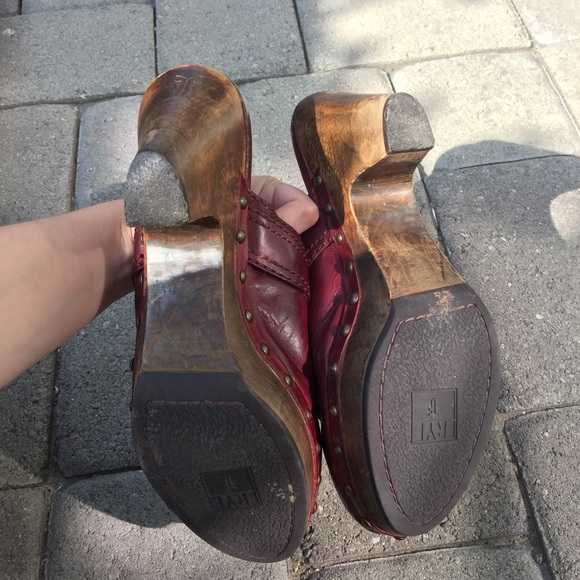 Frye Audra Button Heel Mule Clog Oxblood Red Wine - Picture 8 of 8